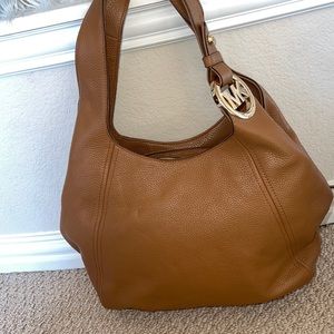Brown Michael Kors shoulder bag, brand new for sale !!